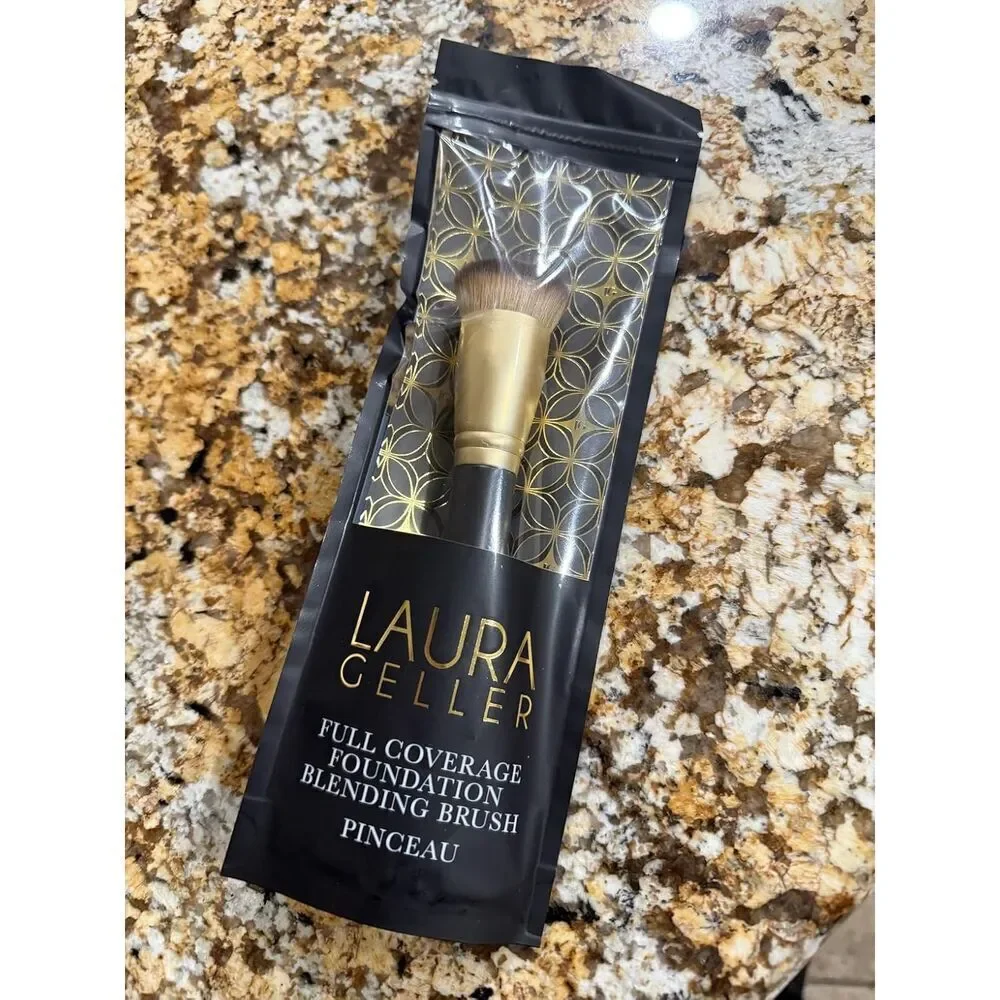 Laura Geller Black Full Coverage For All Full Face Makeup Brush